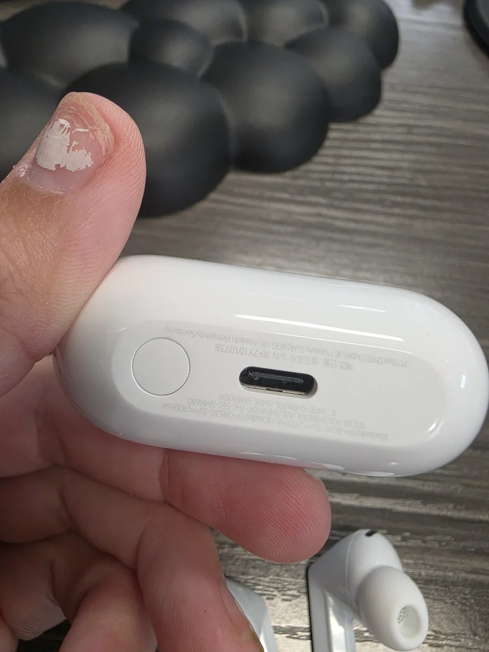 Samsung Galaxy Buds 3 Pro with Charging Case - White